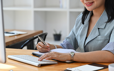 公司經(jīng)營(yíng)范圍怎么寫(xiě)才不會(huì)被駁回？